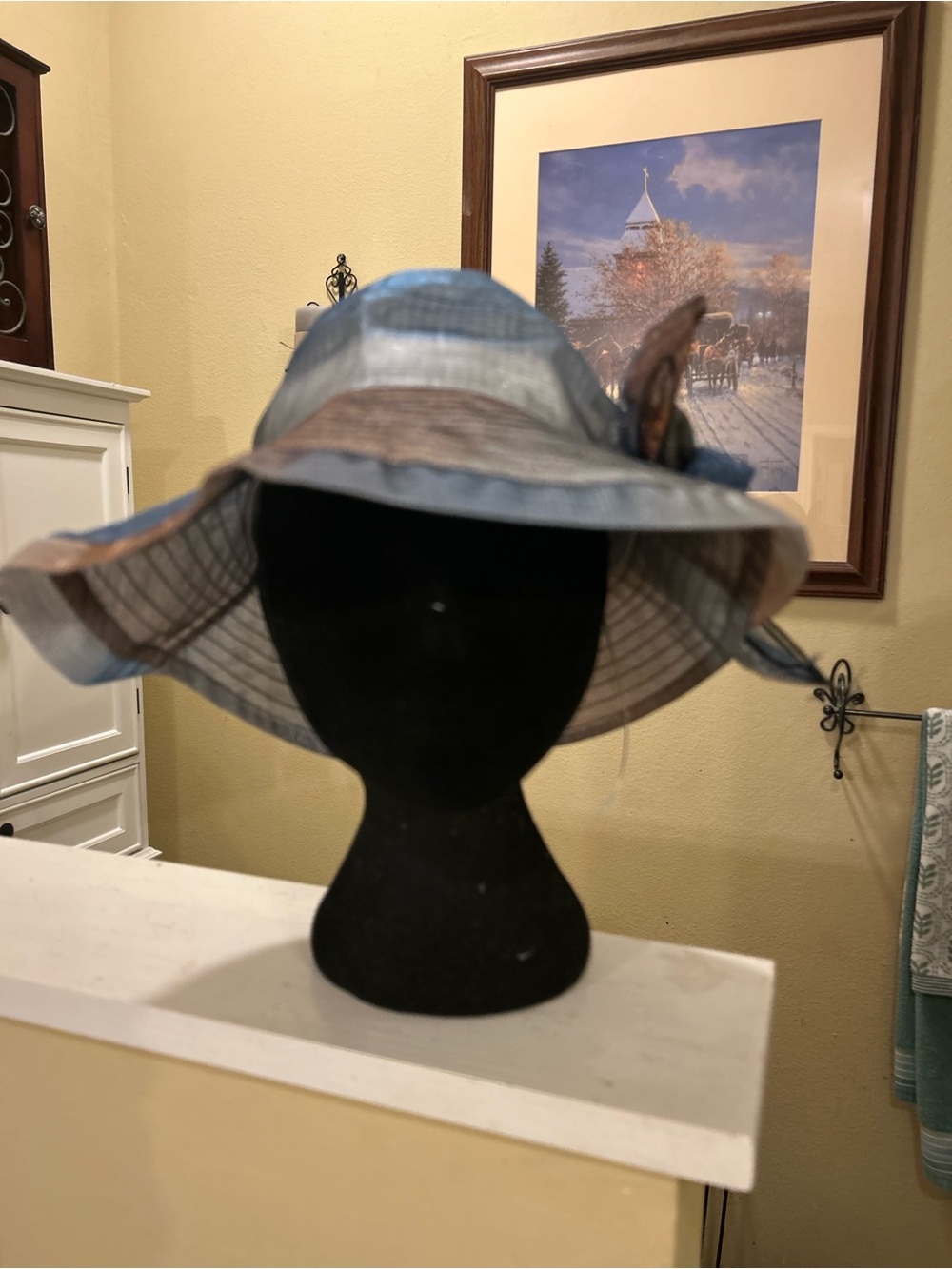 Women's Blue Plaid Wide-Brim Sun Hat with Decorative Bow